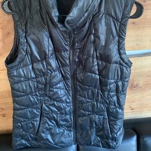 Women’s Columbia vest